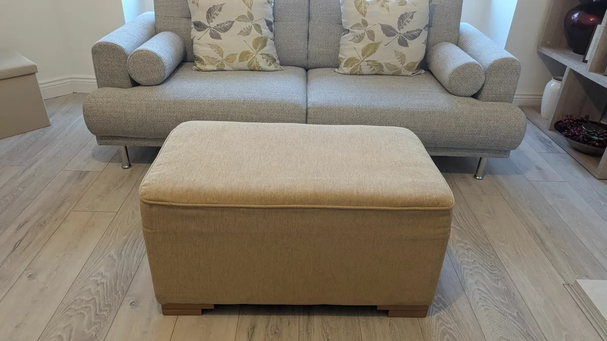 Creme caramel food stool - Image 4