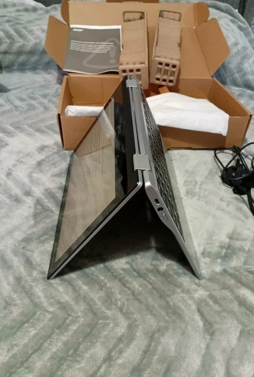 Acer touchscreen chromebook Spin 311 - Image 1