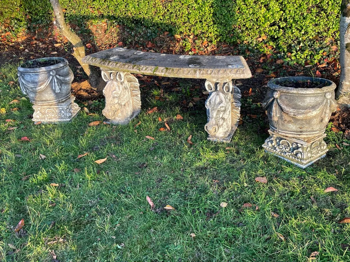 Horse bench + matching garden pots / planters - Image 3