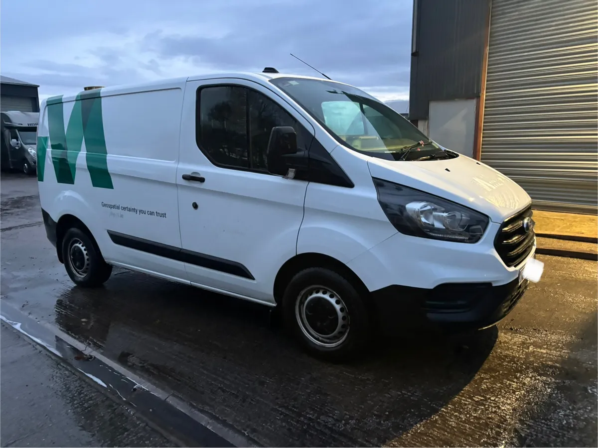 Ford Transit Custom - Image 1