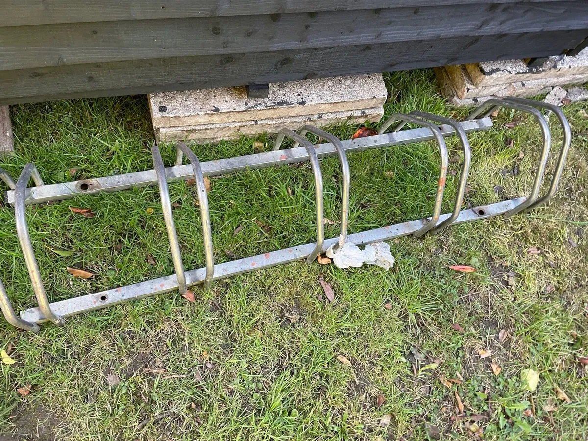 3 bike racks €100 - Image 2