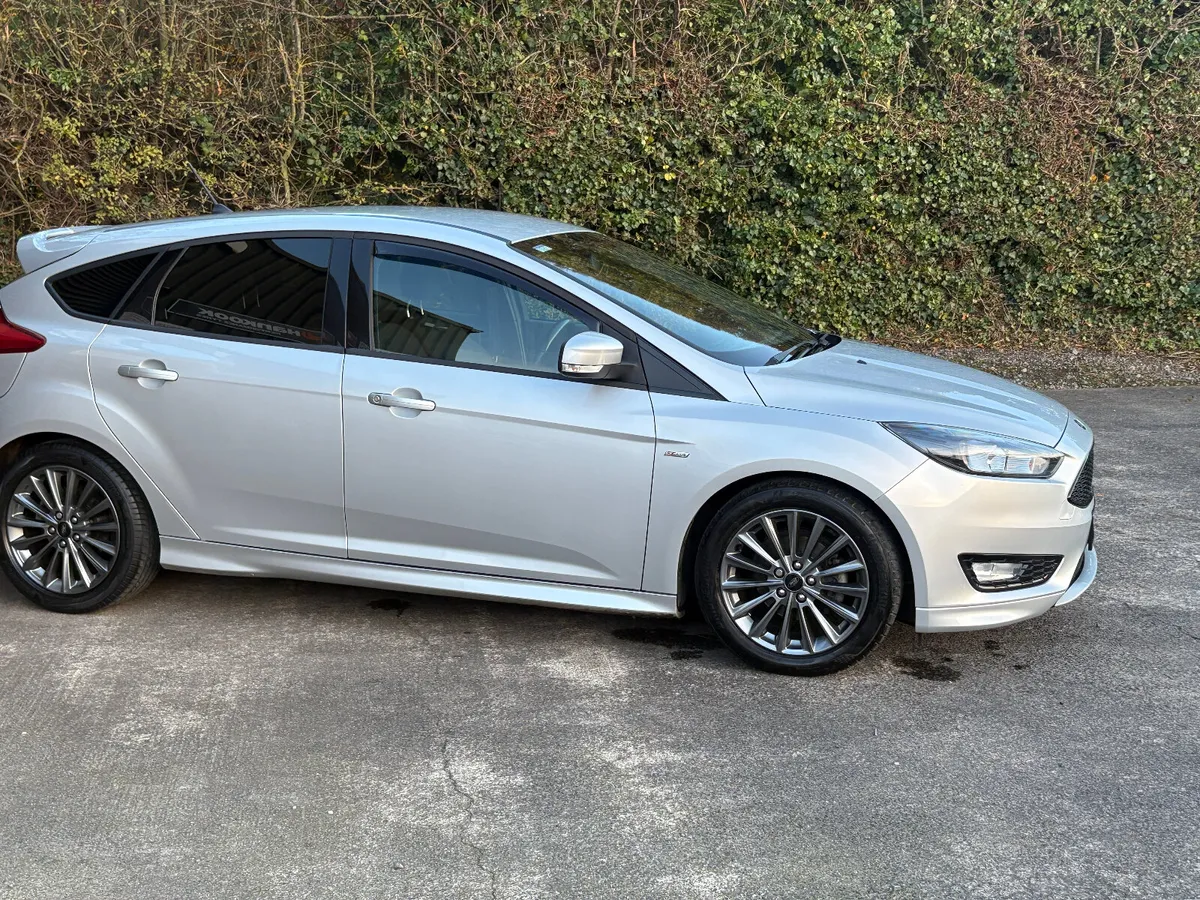 Ford Focus 2018 ST/LINE 1 OWNER FROM NEW - Image 3