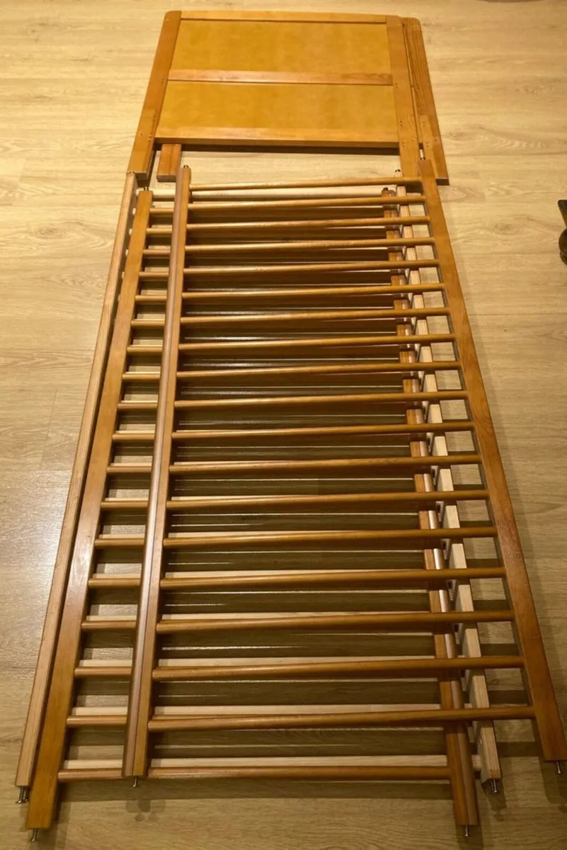 Baby cot / toddlers bed - Image 1