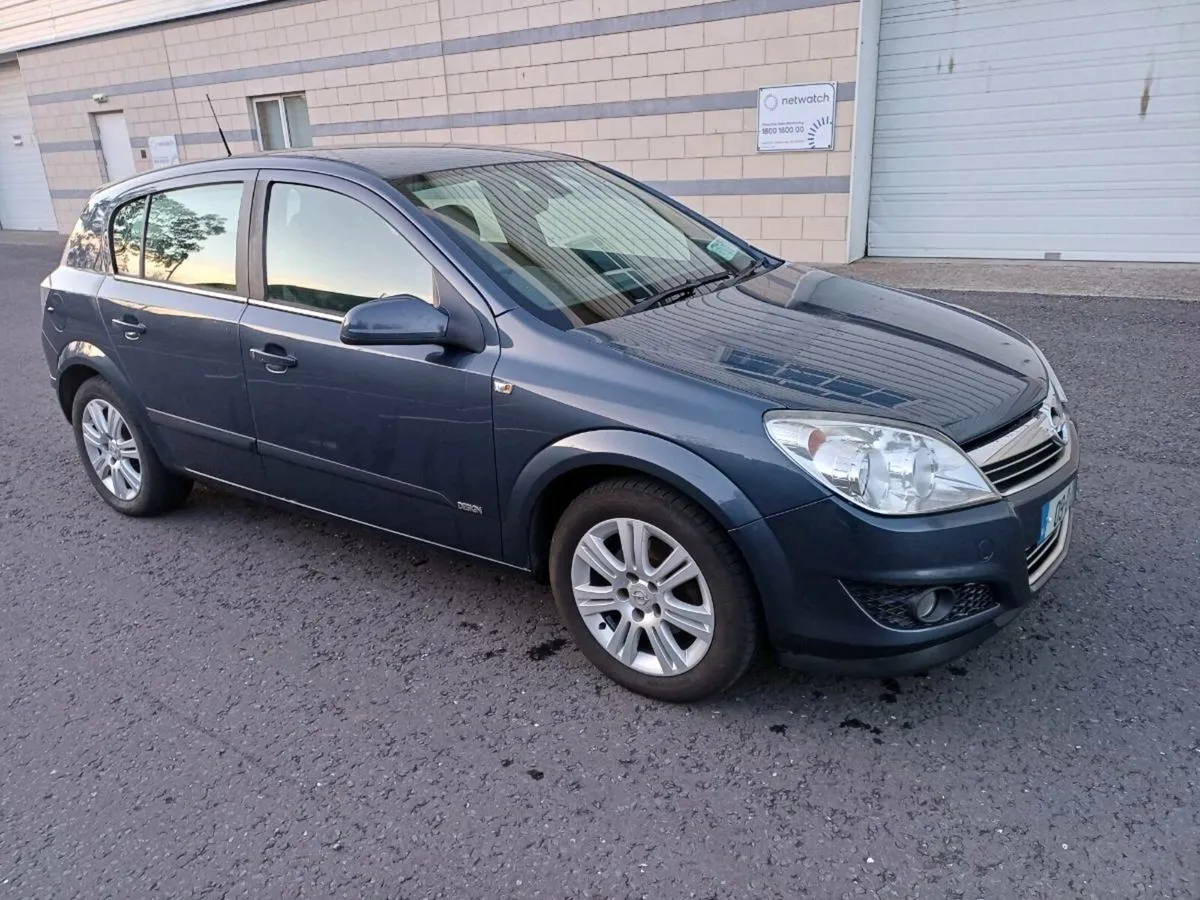Opel Astra 09 1.4petrol Nct/ Tax - Image 1