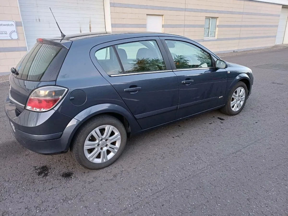Opel Astra 09 1.4petrol Nct/ Tax - Image 2