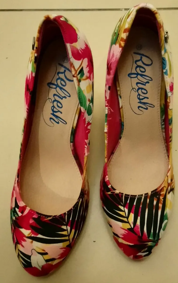 REFRESH - flowers high heels size UK6 EU39 - shoes - Image 1
