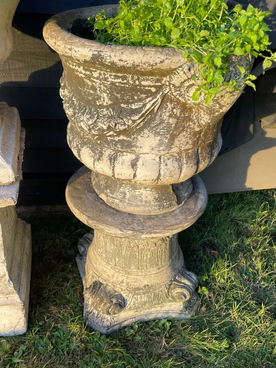 Concrete pots + stands (extreme heavy) - Image 4