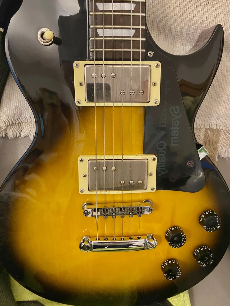 Electric guitar - Image 3