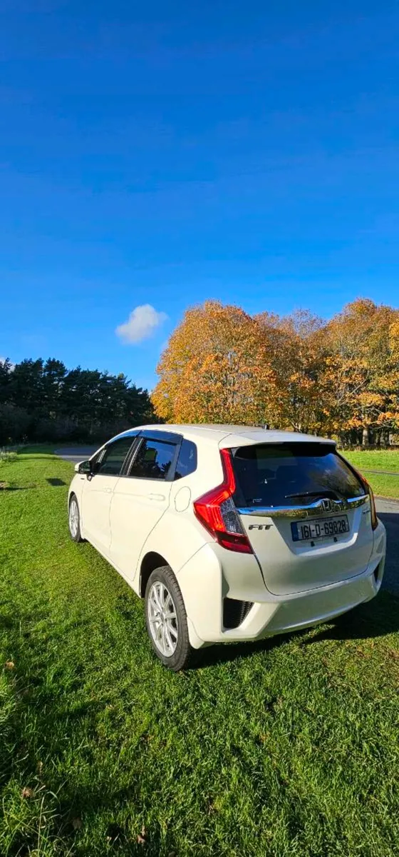 HONDA FIT 1.5 Hybride Patrol 32429 KM NCT 01,07 27 - Image 4