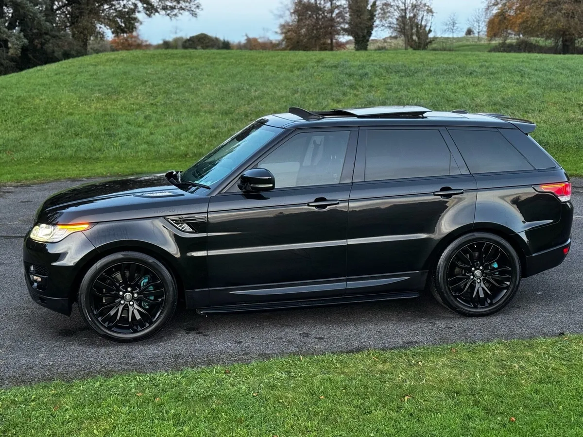 Range Rover Sport 3.0 SDV6 7 Seater - Image 1