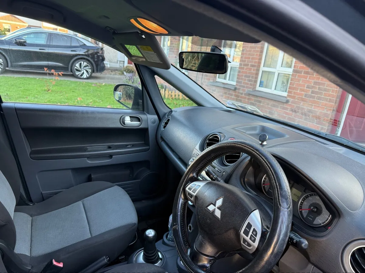 Mitsubishi Colt 2010 - Image 4