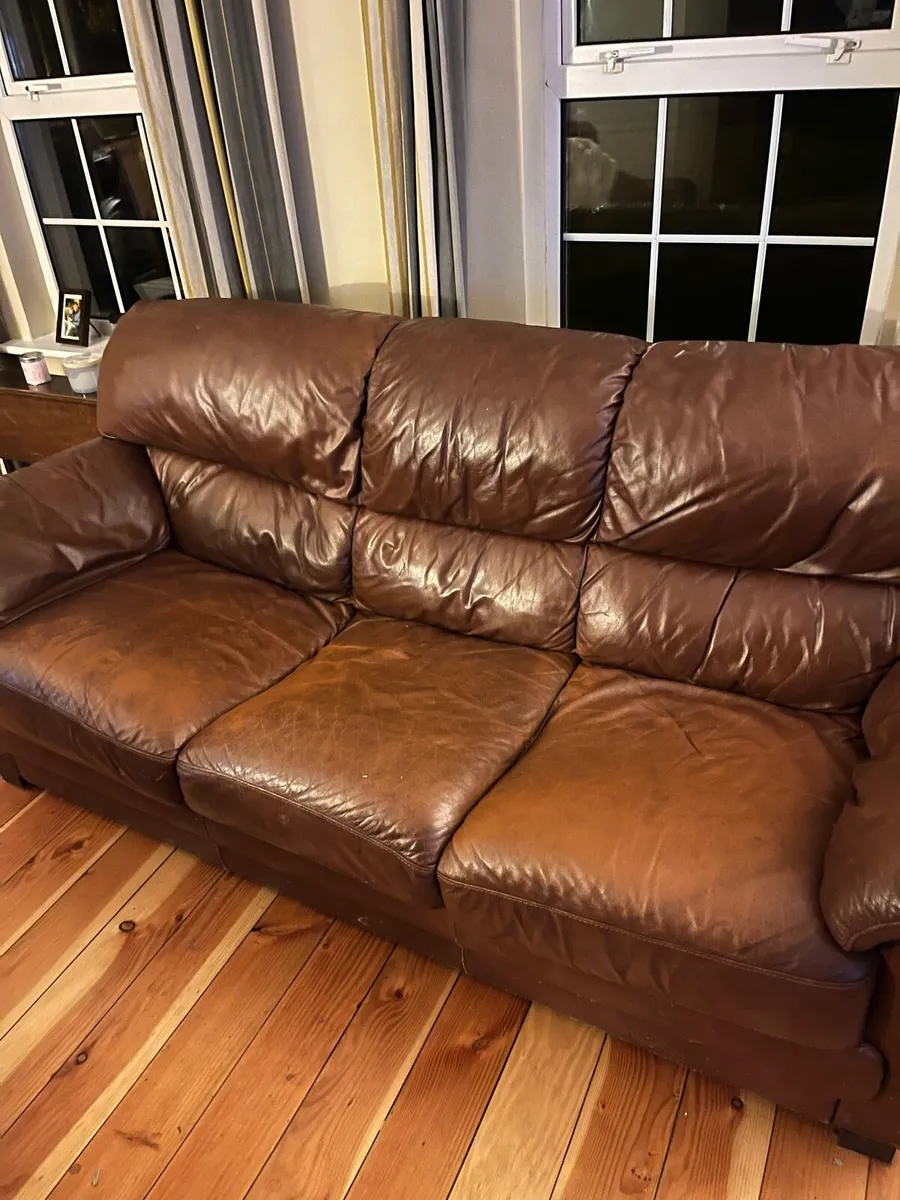 Leather 3 seater couch - Image 2