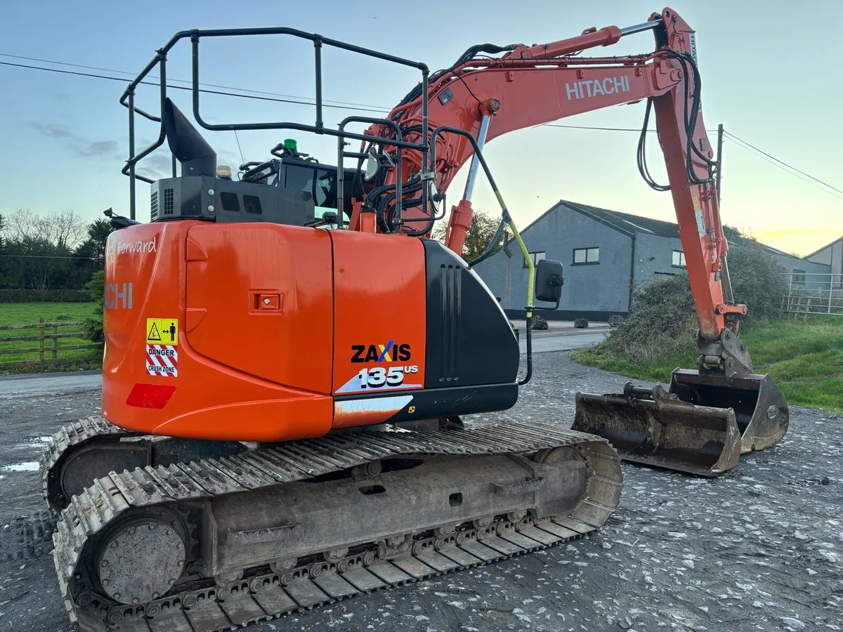 Hitachi ZX 135US-6 digger - Image 1