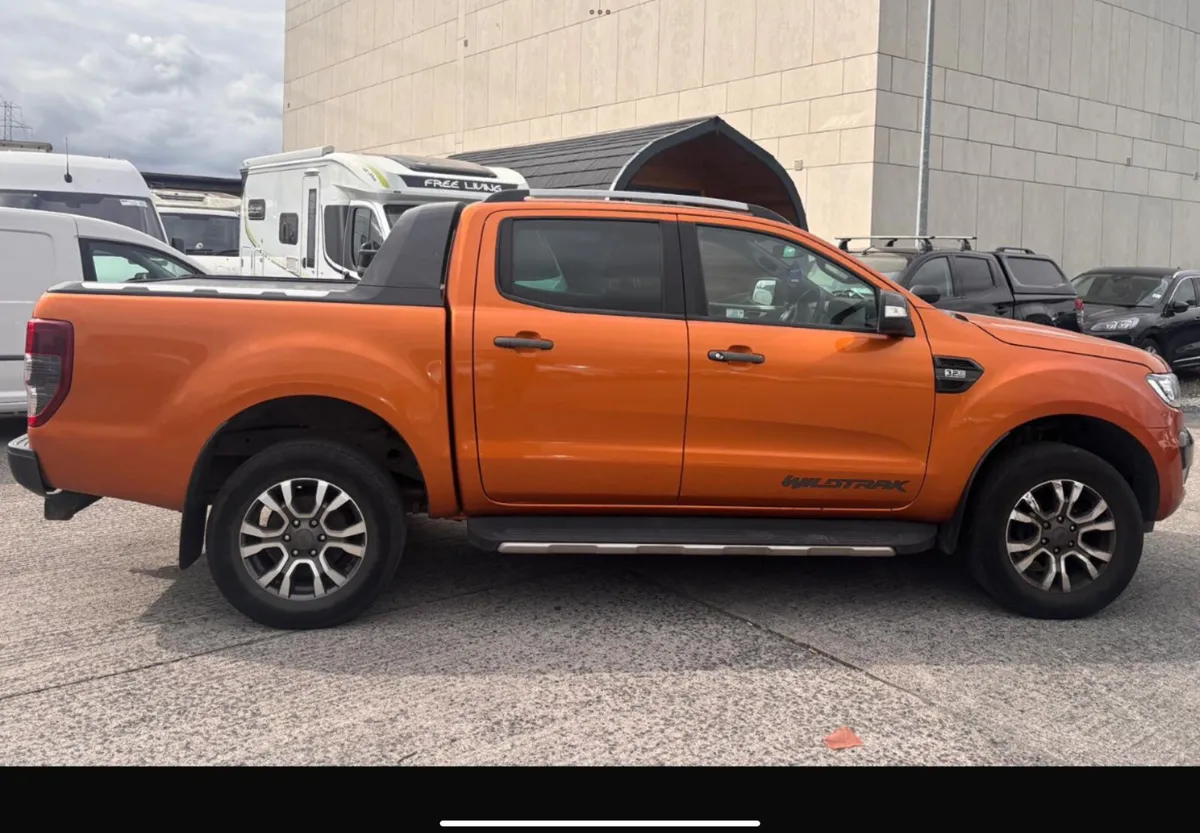 FORD RANGER WILDTRACK 3.2 TURBO DIESEL MANUAL - Image 4