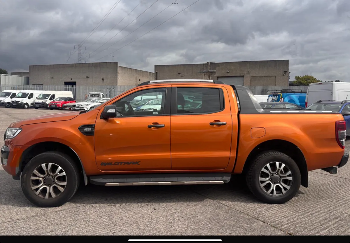 FORD RANGER WILDTRACK 3.2 TURBO DIESEL MANUAL - Image 2
