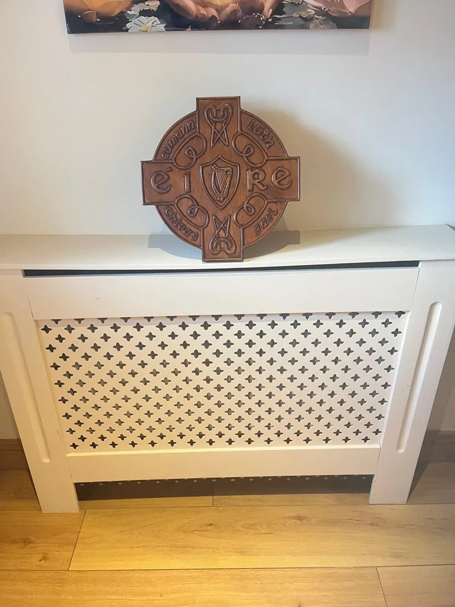 Mahogany GAA shield - Image 4