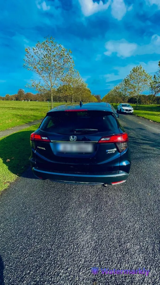 Honda Vezel 2018 - Image 1