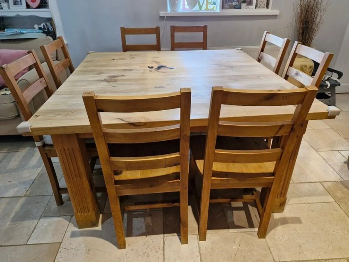 Large wooden square table with 8 chairs - Image 1