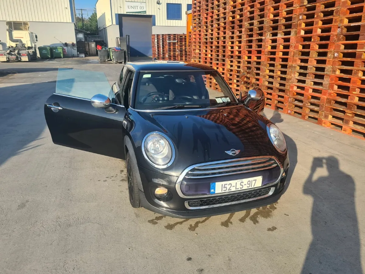 Mini Cooper 2015 - Image 1