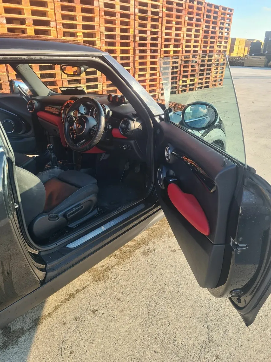 Mini Cooper 2015 - Image 3