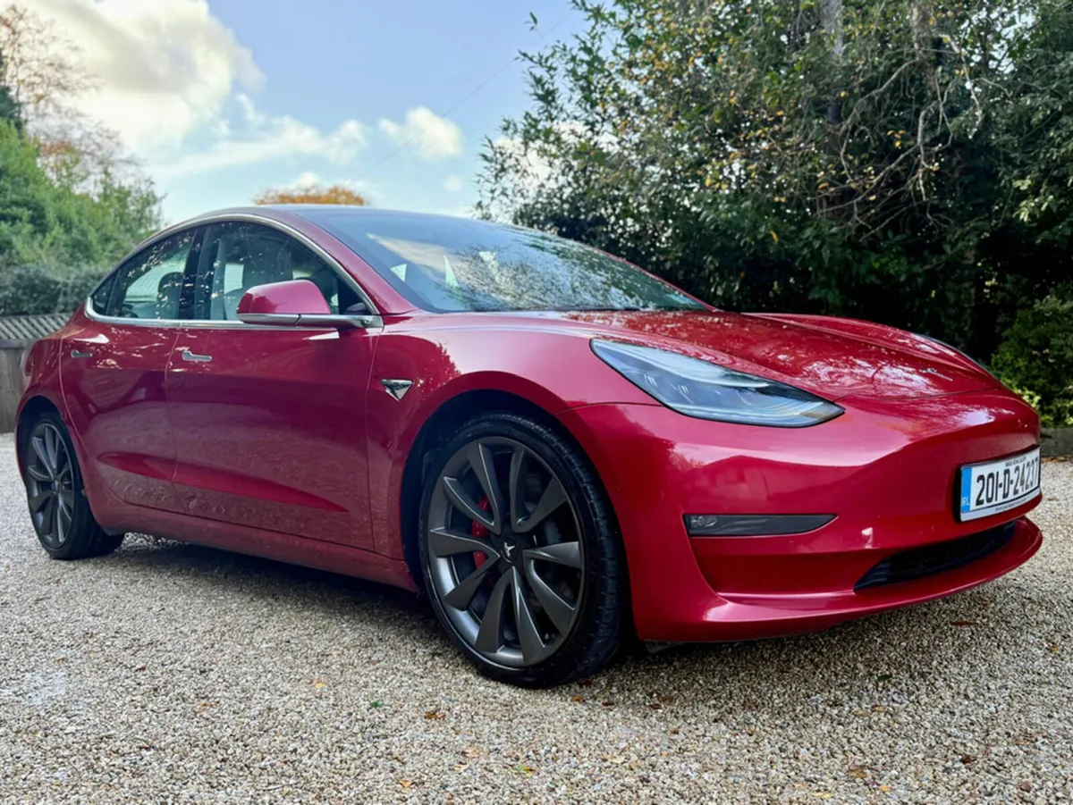 Tesla Model 3 PERFORMANCE DUAL MOTOR - Image 1