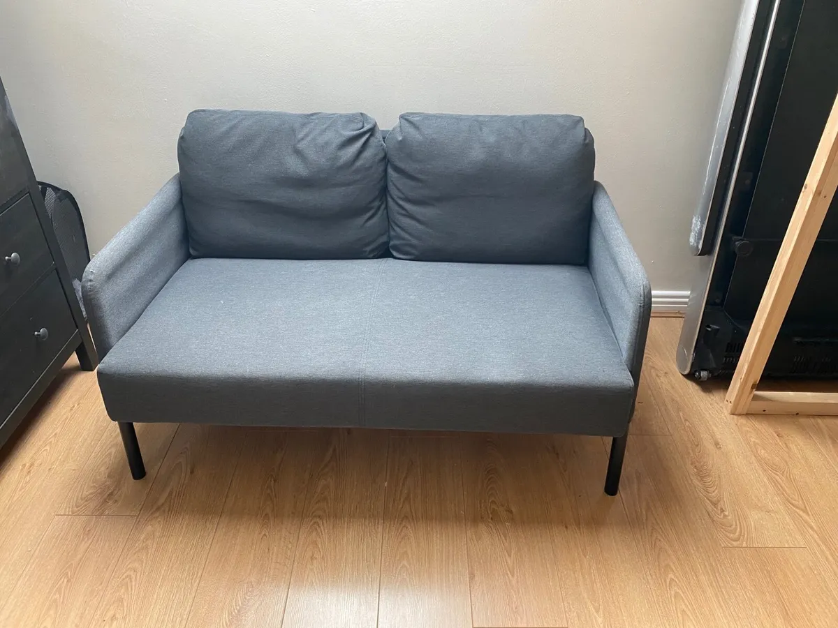 couch - Image 1