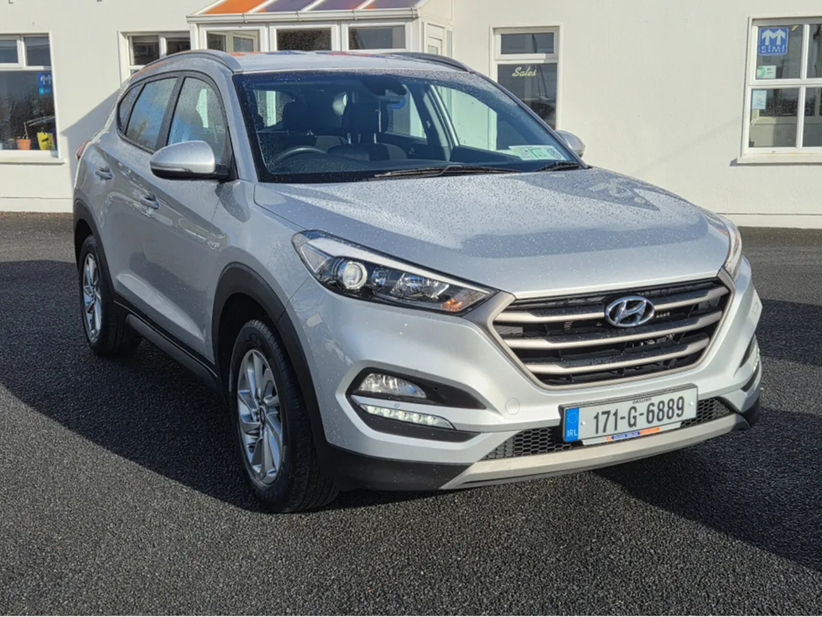 Hyundai Tucson 1.7 SE NAV BLD 116PS 5DR - Image 3