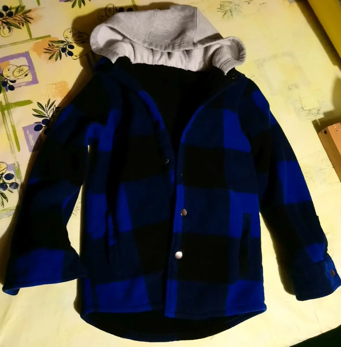 Kids very warm fluffy jumper soft jacket 8-9 years - Image 1