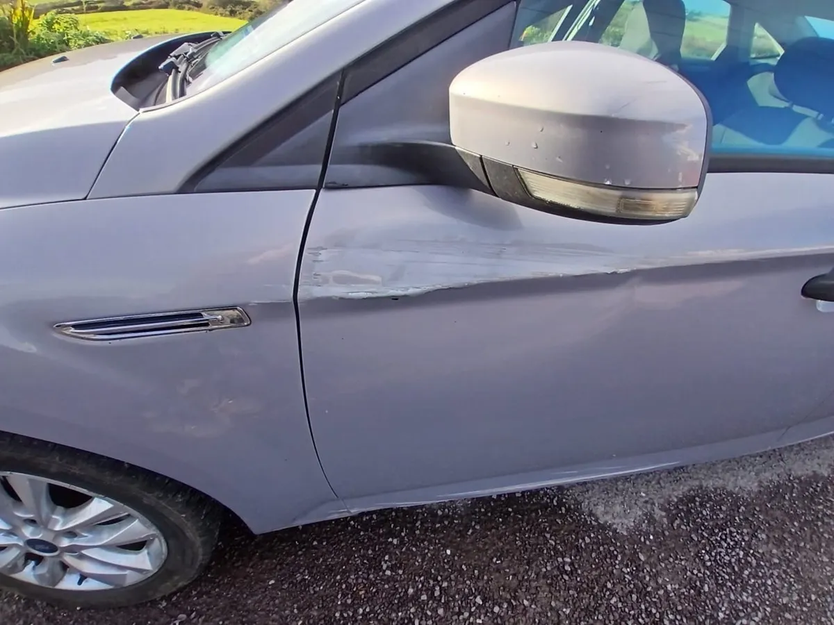 Ford mondeo - Image 2