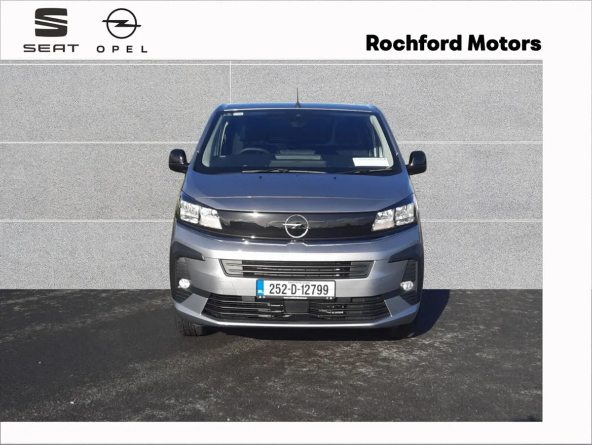 Opel Vivaro PANEL VAN SPORTIVE L1H1 - Image 2