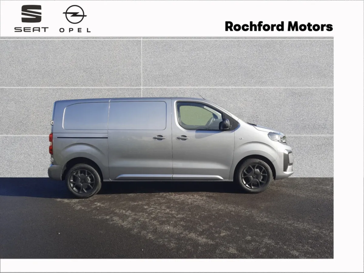 Opel Vivaro PANEL VAN SPORTIVE L1H1 - Image 3