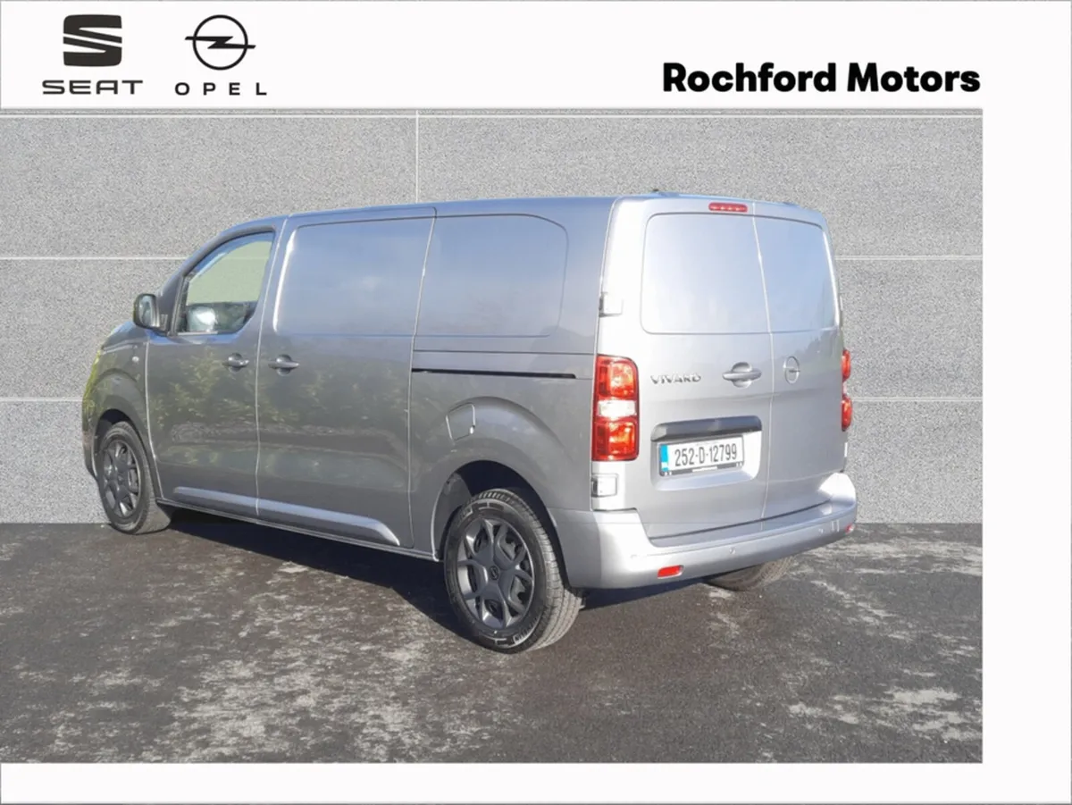 Opel Vivaro PANEL VAN SPORTIVE L1H1 - Image 4