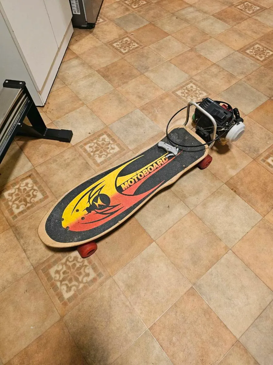 Motorised Skateboard - Image 1