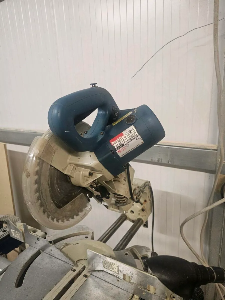 Mitre saw and stand. - Image 1