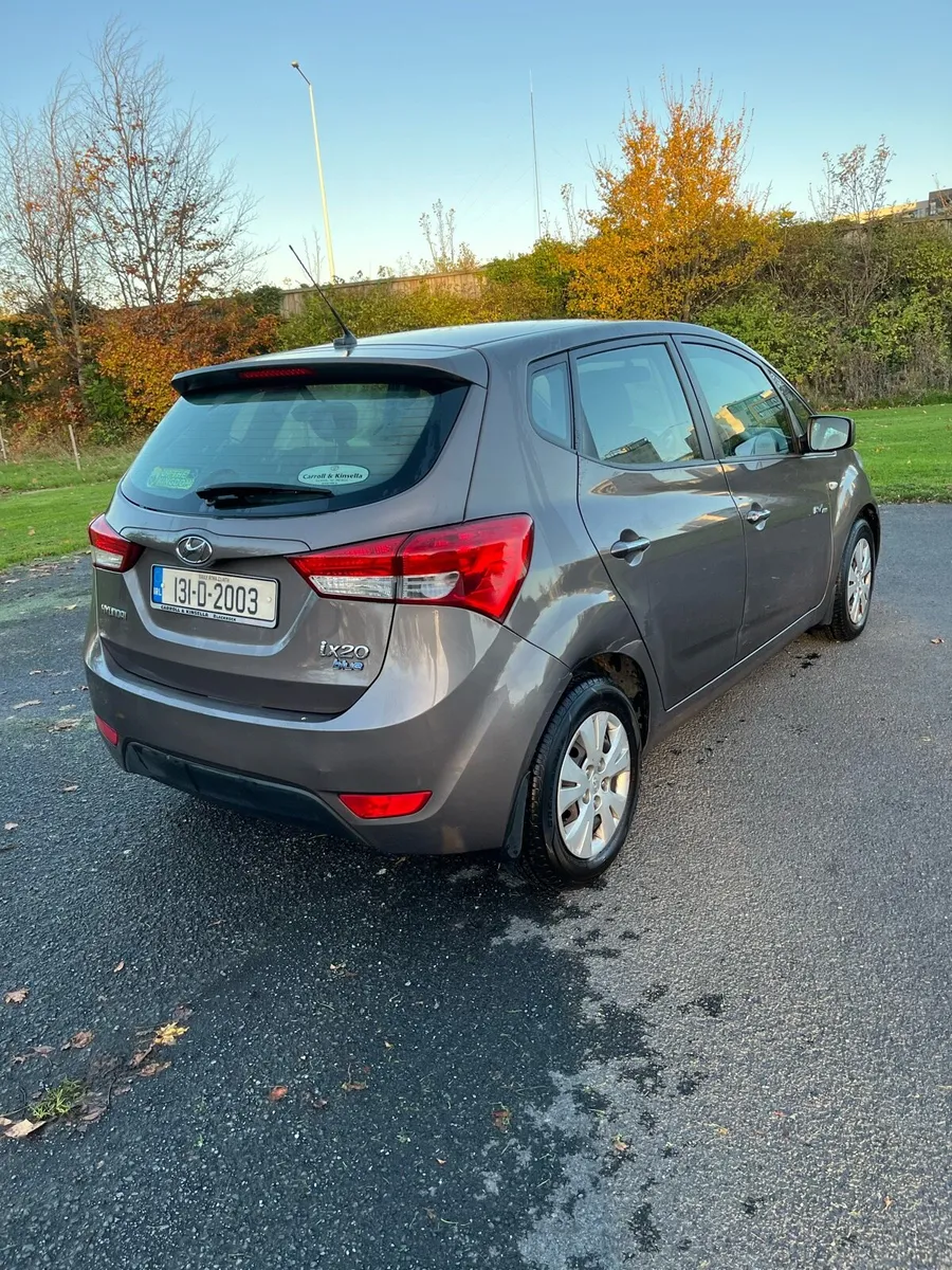 Hyundai i20 hatchback 1400cc 2013 - Image 3