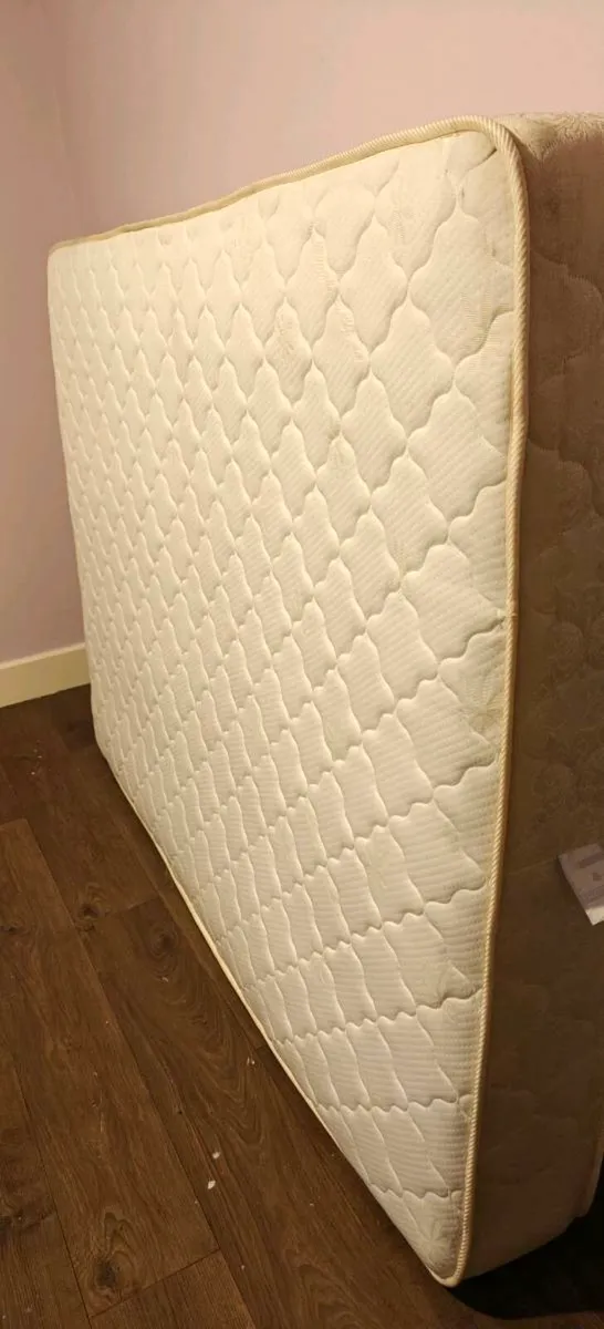 4ft 6 Matress - Image 2