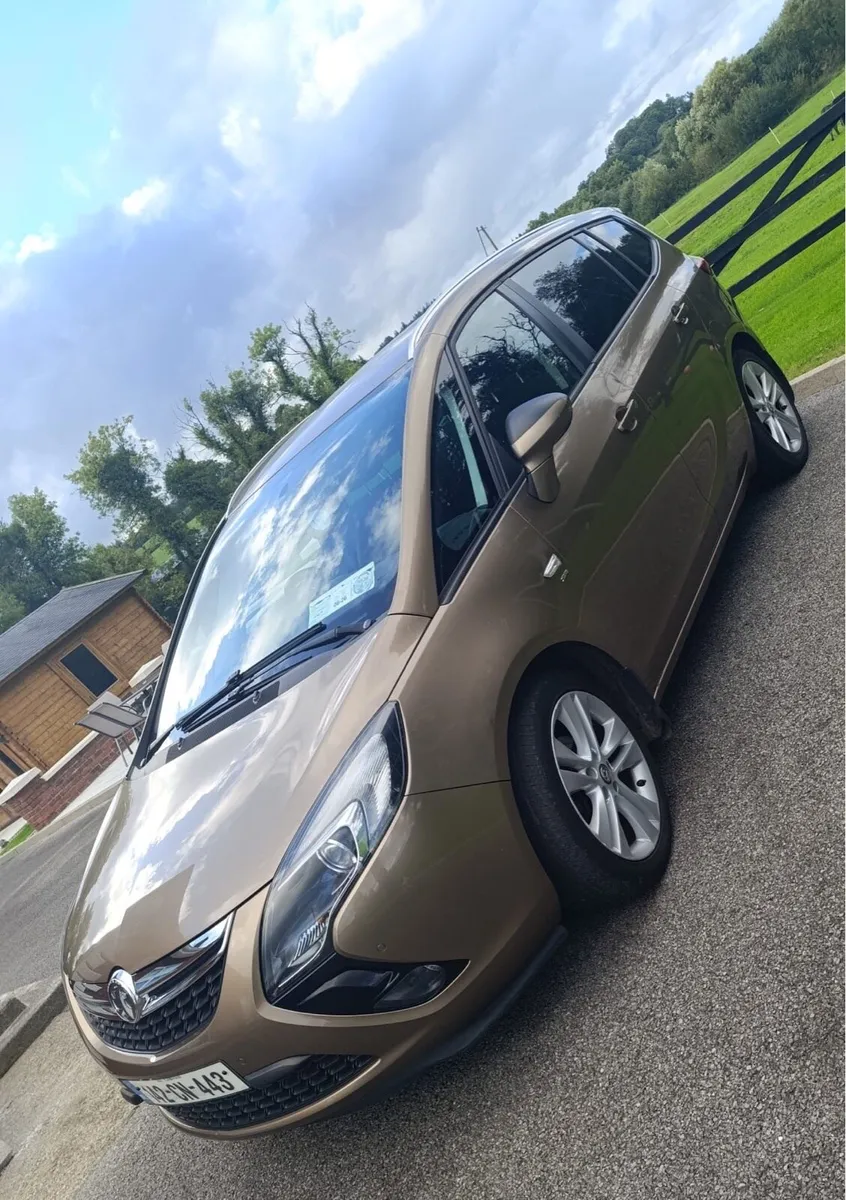 142 Vauxhall Zafira, Tourer,SRI. - Image 1