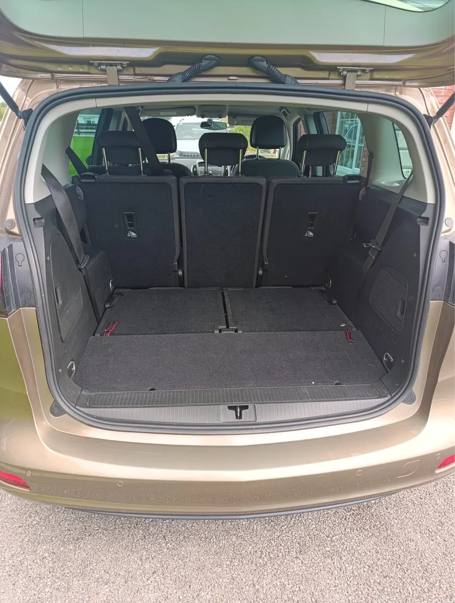 142 Vauxhall Zafira, Tourer,SRI. - Image 4