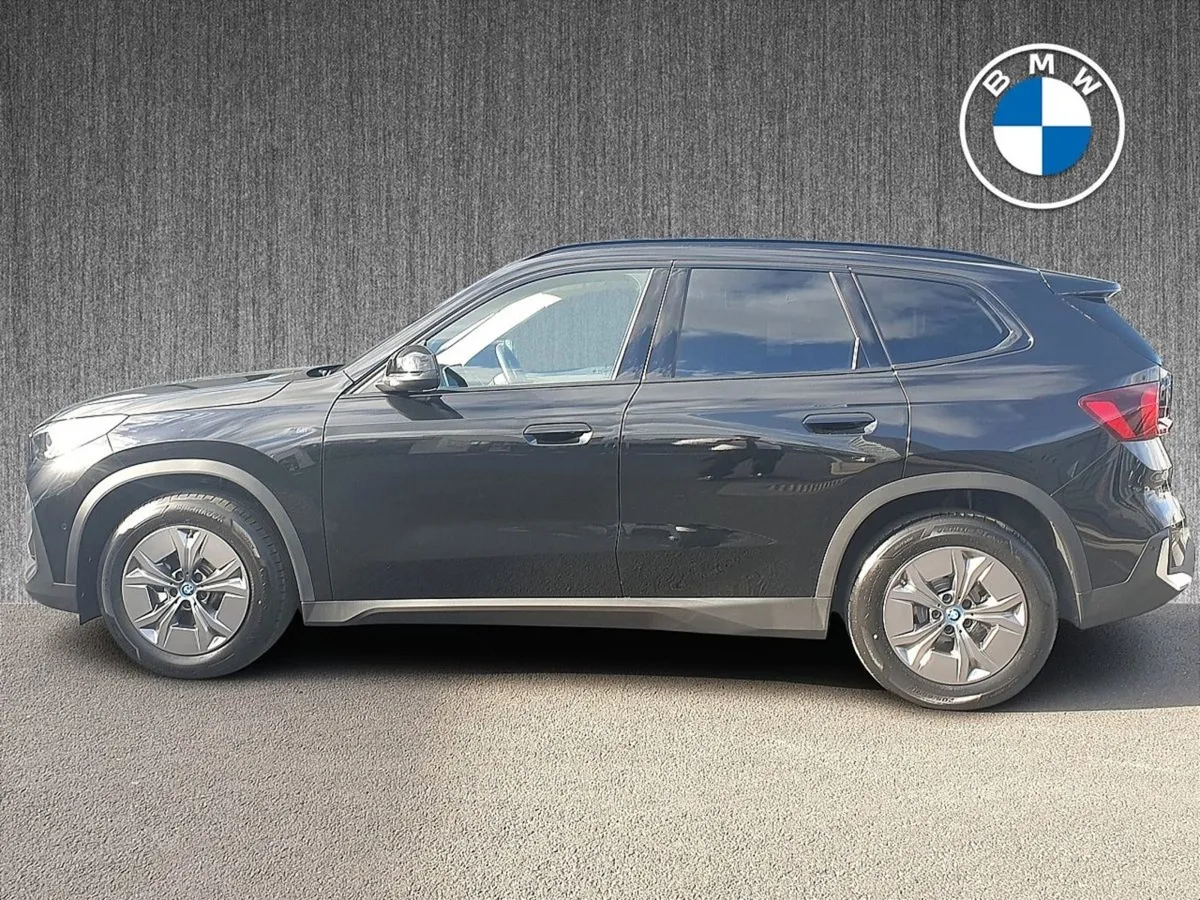 BMW iX1 Edrive20 Sport - Image 4