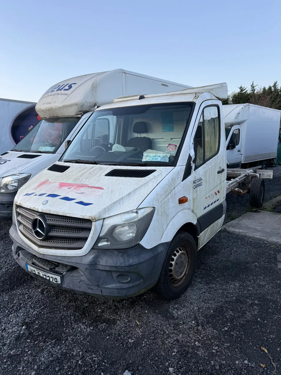 Mercedes Sprinter 2015 Automatic - Image 2