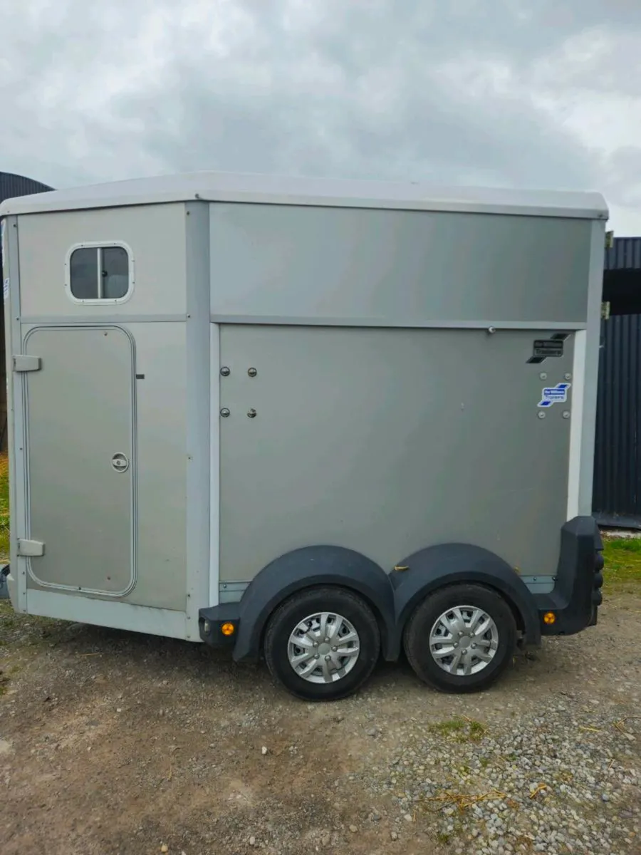 HB403 Ivor Williams - Image 2