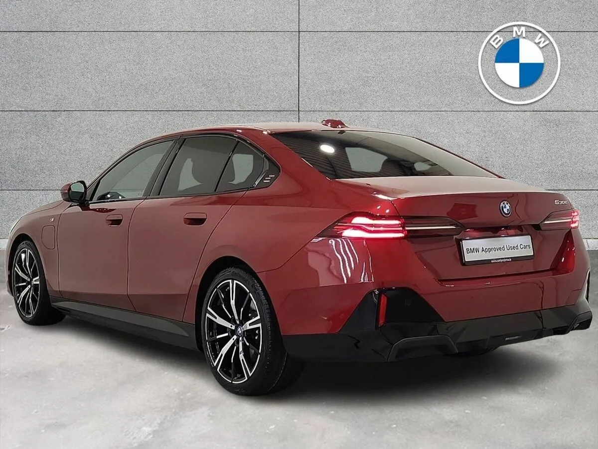 BMW 5-Series 530e M Sport Saloon - Image 2