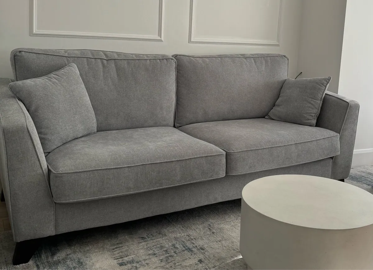 Sofa Set - Image 1