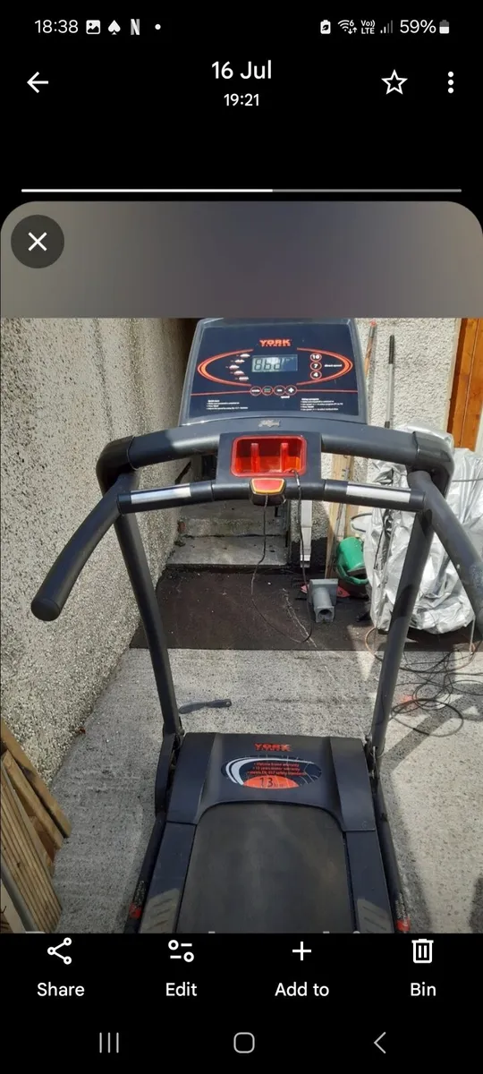 Free treadmill needs repair - Image 1