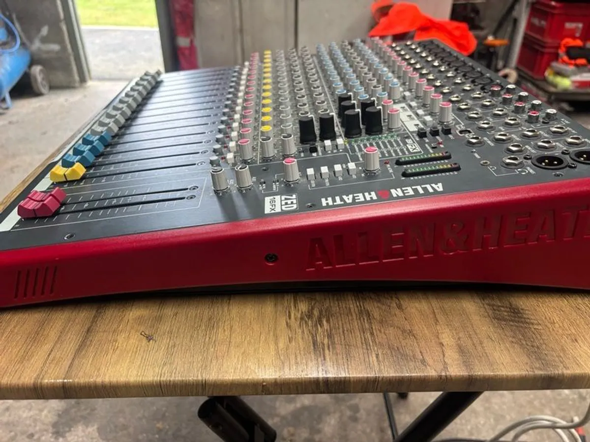 Allen & Heath ZED16 fx - Image 3