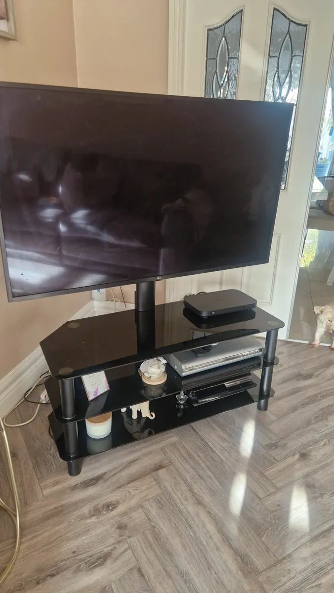 Tv stand - Image 2