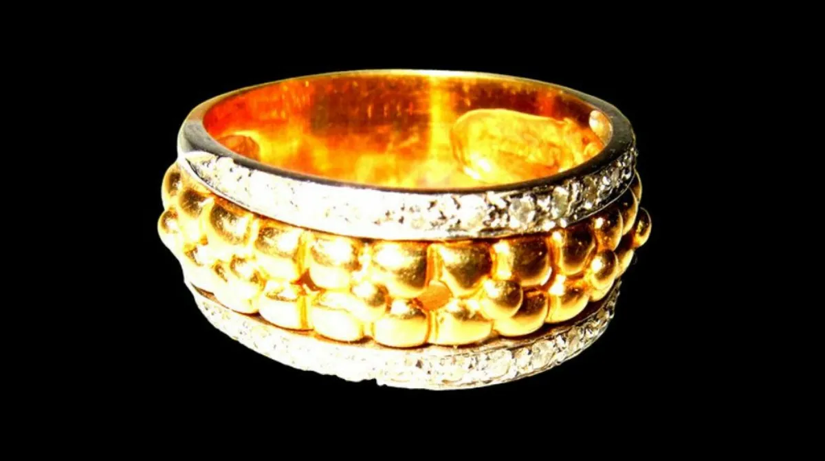 Vintage 18ct Gold/Diamond Hallmarked Unisex Ring - Image 2