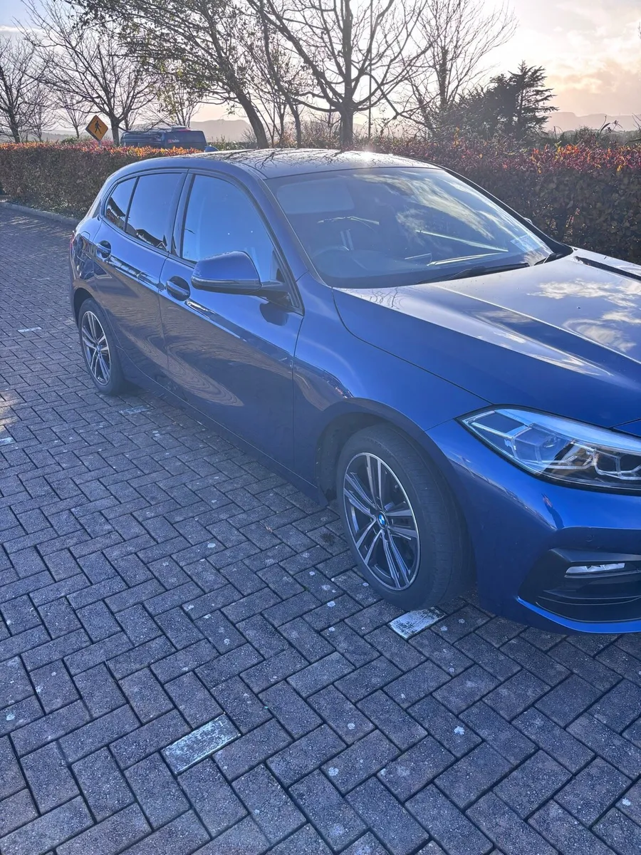 BMW 221 1 series - Image 3