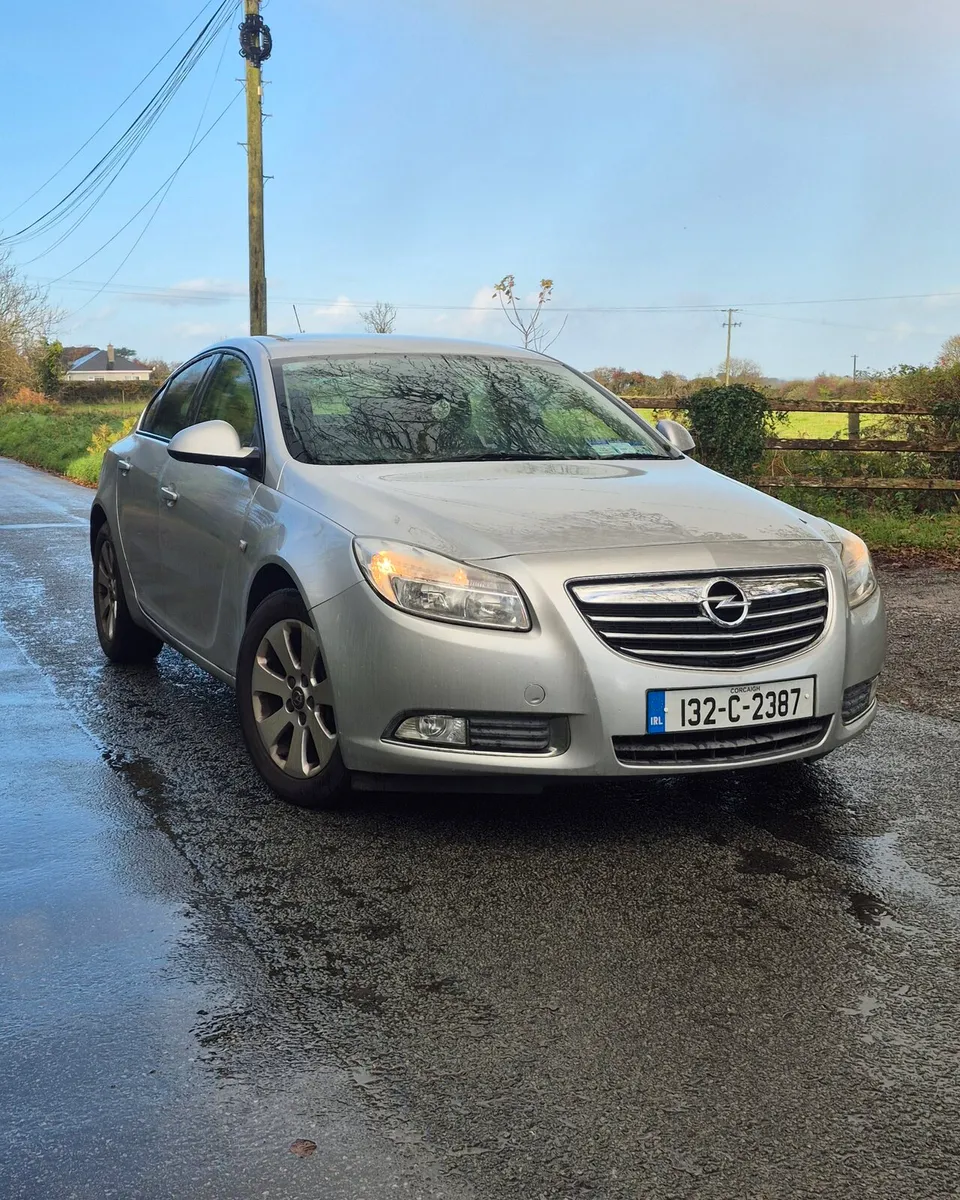 2013 INSIGNIA NCT & TAX € 2250€ - Image 2