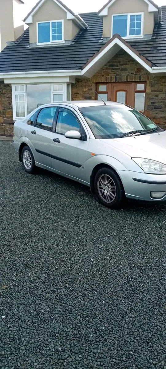 2005 Ford Focus - Image 3